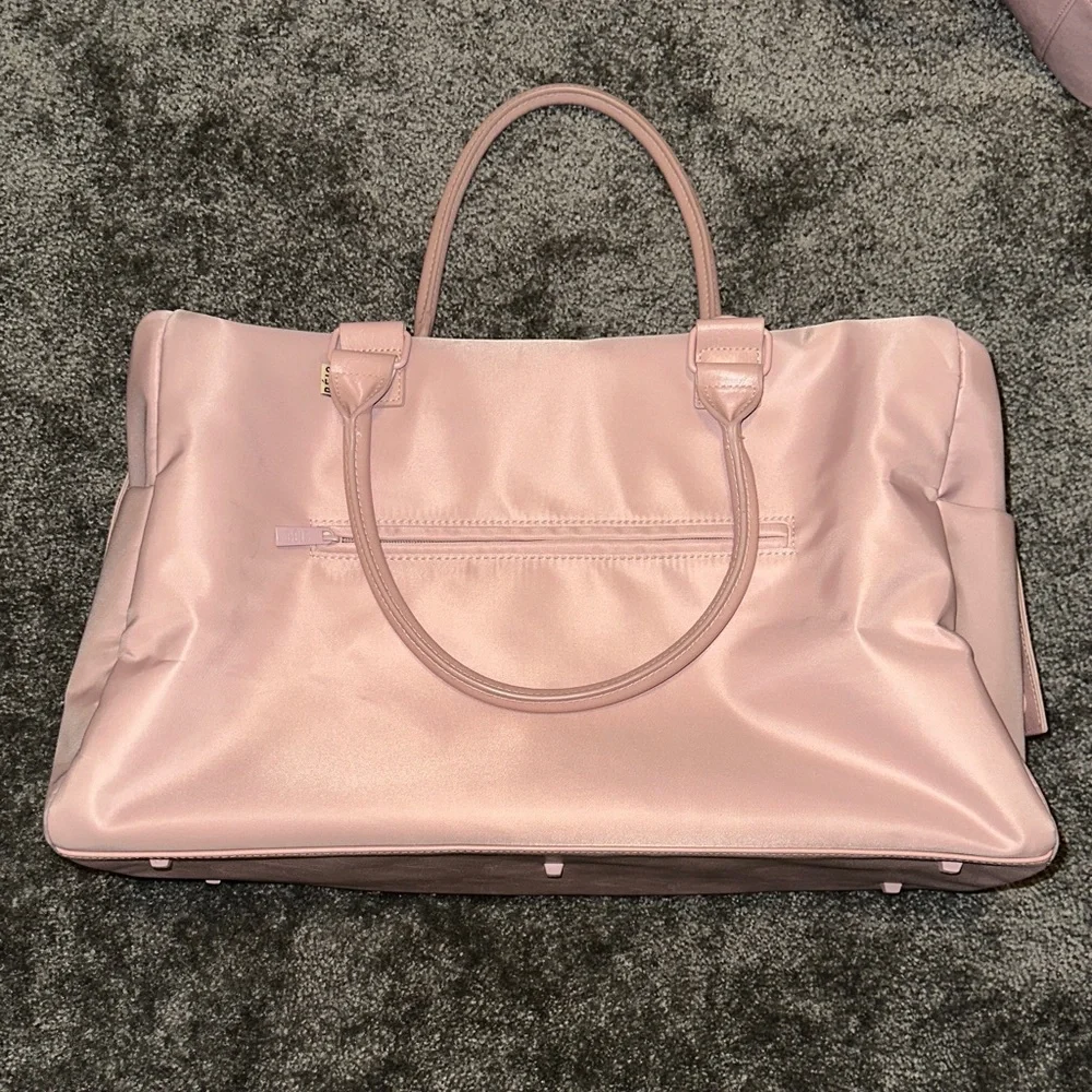 Bèis Commuter Duffle in Atlas Pink - Picture 1 of 11